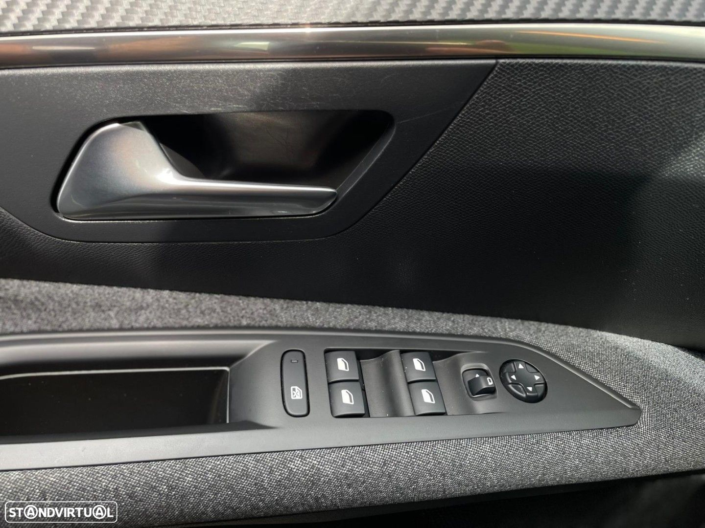 Peugeot 3008 PureTech 130 Stop & Start GPF EAT8 Active - 13