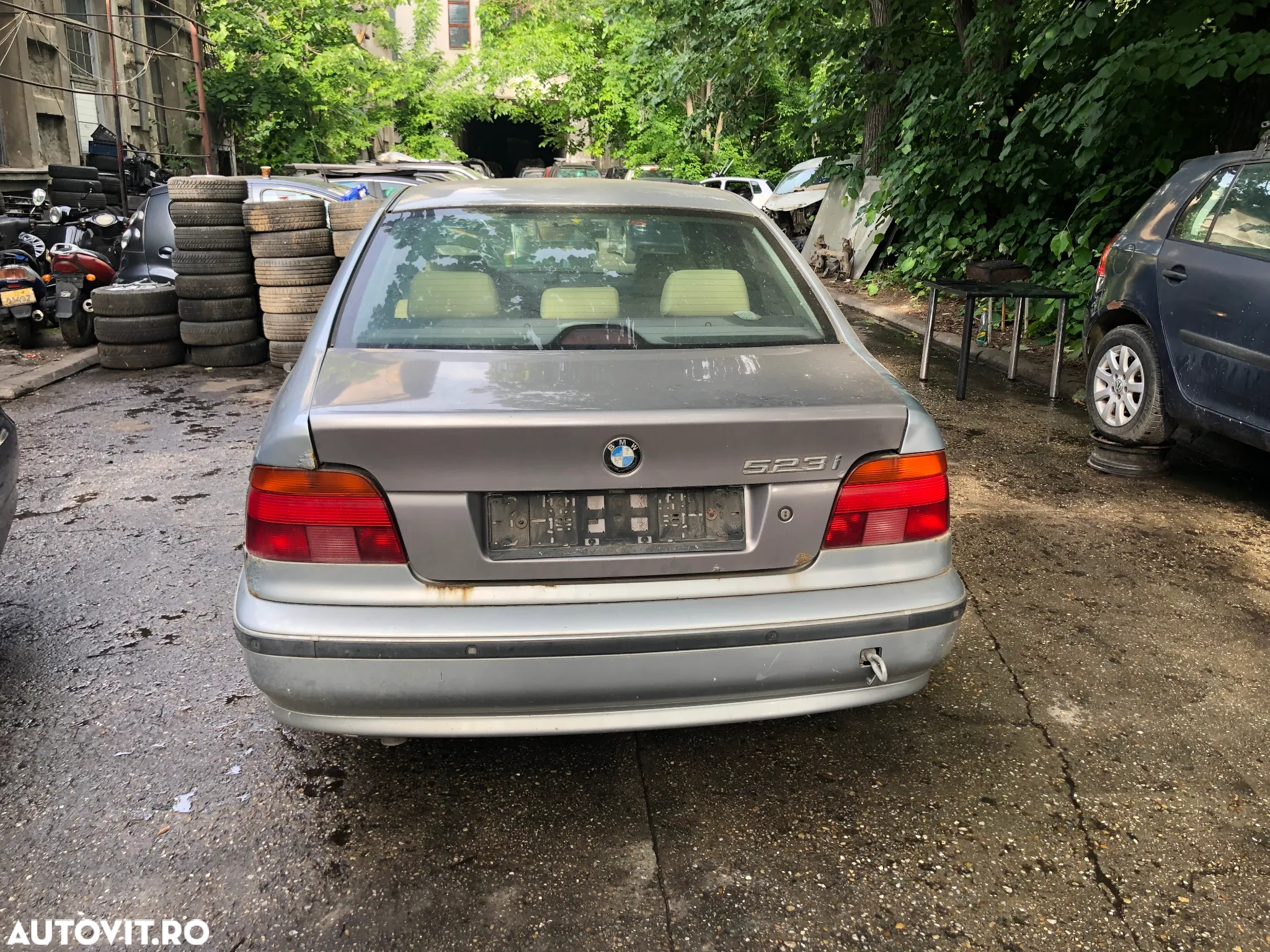 Dezmembrez Bmw 520i seria 5 E39 gri argintiu 1999 - 2