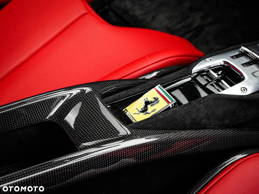 Ferrari 296 GTB - 24