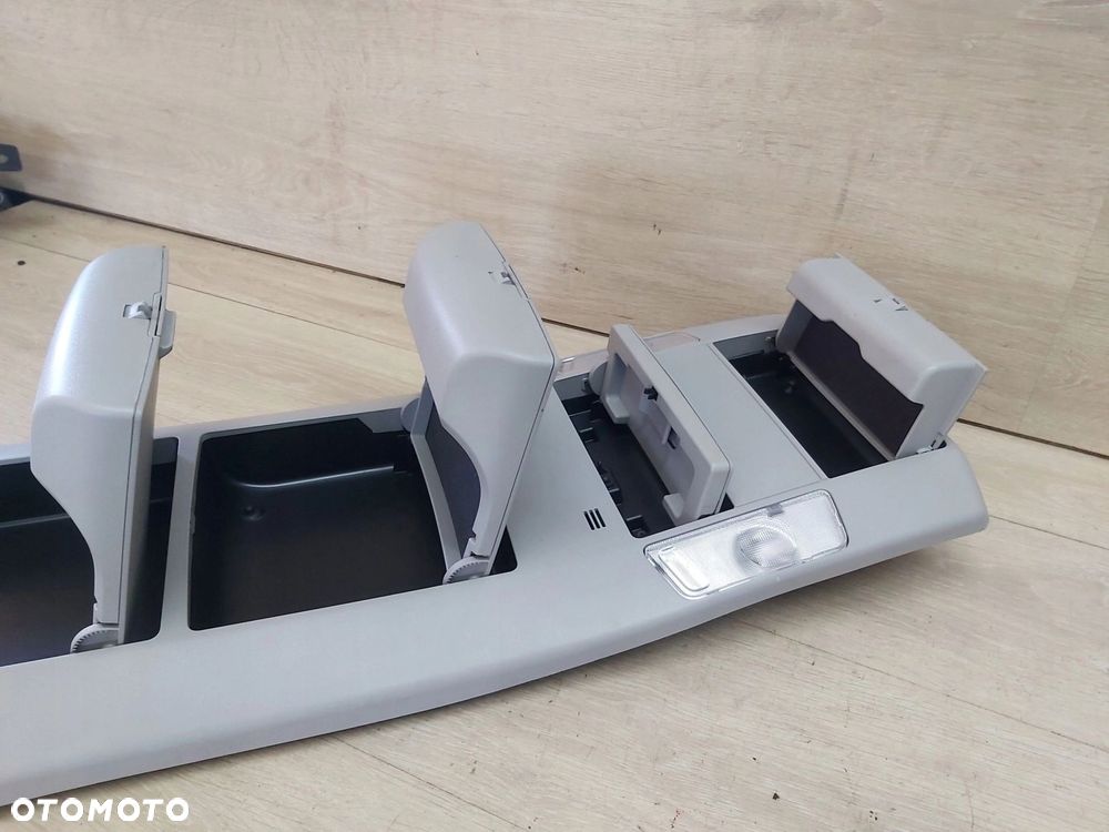 Toyota Tundra LAMPKA PODSUFITKI SCHOWEK PANEL - 4