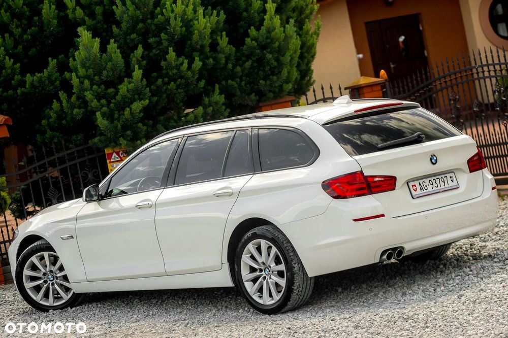 BMW Seria 5 525d xDrive Sport-Aut Modern Line - 10