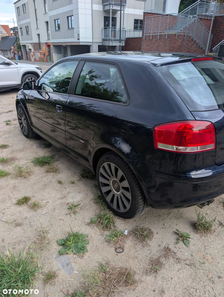 Audi A3 3-drzwiowe 1.4 TFSI S line Sportpaket - 2