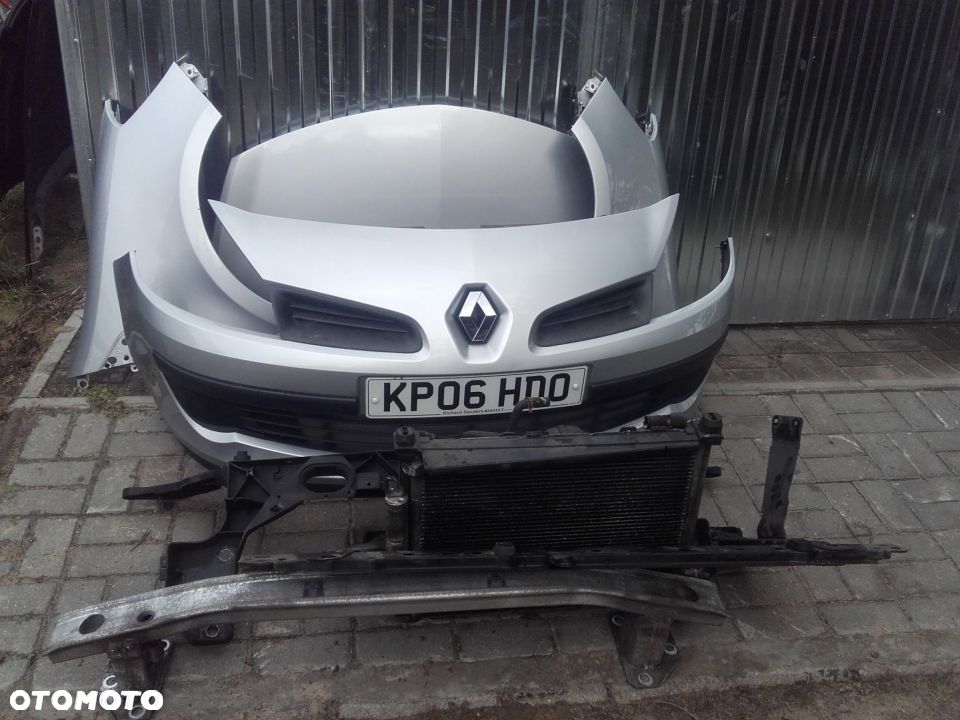 Komplet chłodnic z wentylatorem  Clio III 1.4 16V - 1