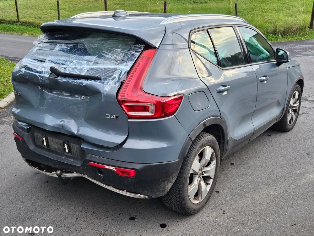 Volvo XC 40 D4 AWD Geartronic Inscription - 9