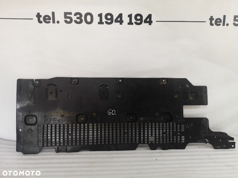 RENAULT MEGANE IV HB 16- OSŁONA PODWOZIA PRAWA NR 748146424R NR AUKCJI OSŁ60 - 1