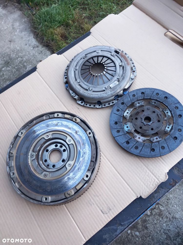 VOLVO V50 C30 S40 II V40 1.6 D DWUMAS kolo dwumasowe AV61-6477-CE KOMPLET - 3