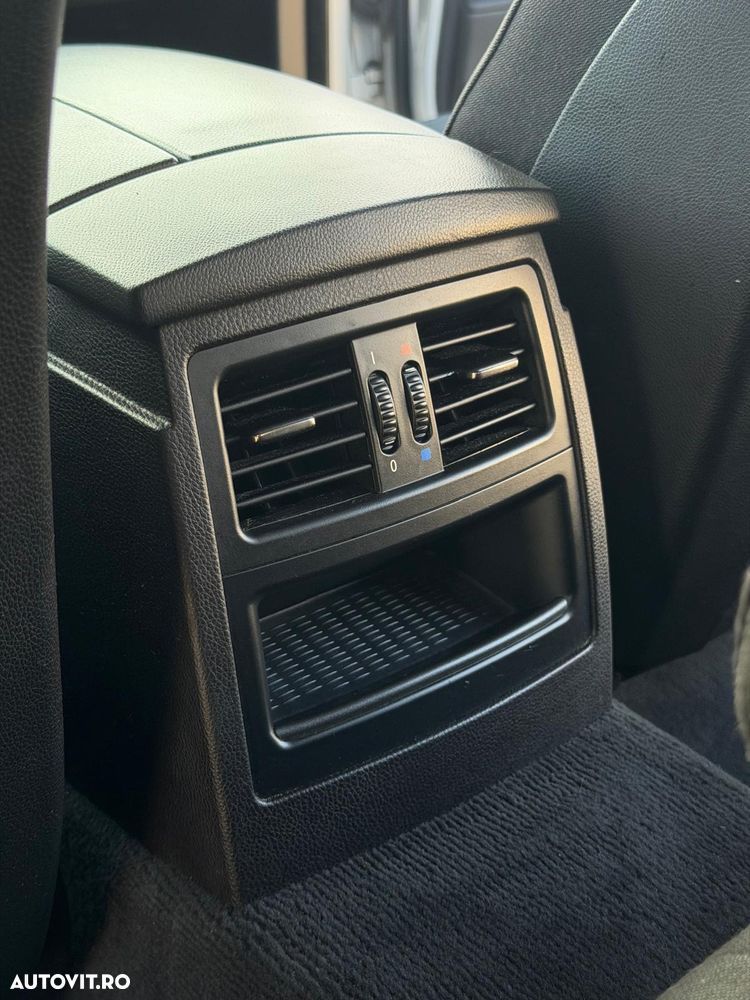 BMW Seria 5 520d - 24