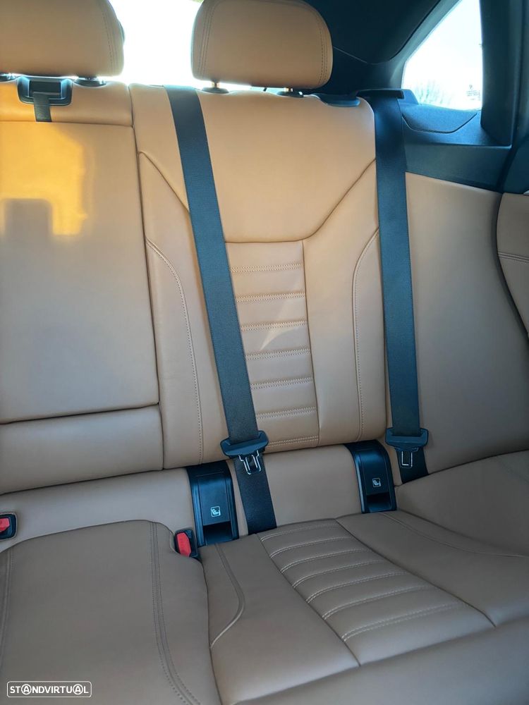 BMW i4 eDrive40 Desportiva M - 19