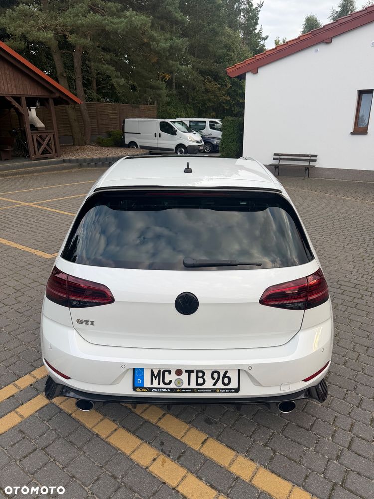 Volkswagen Golf GTI (BlueMotion Technology) DSG - 13