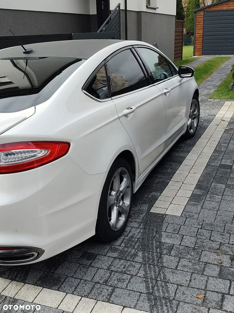 Ford Fusion 2.0 EcoBoost Titanium - 6