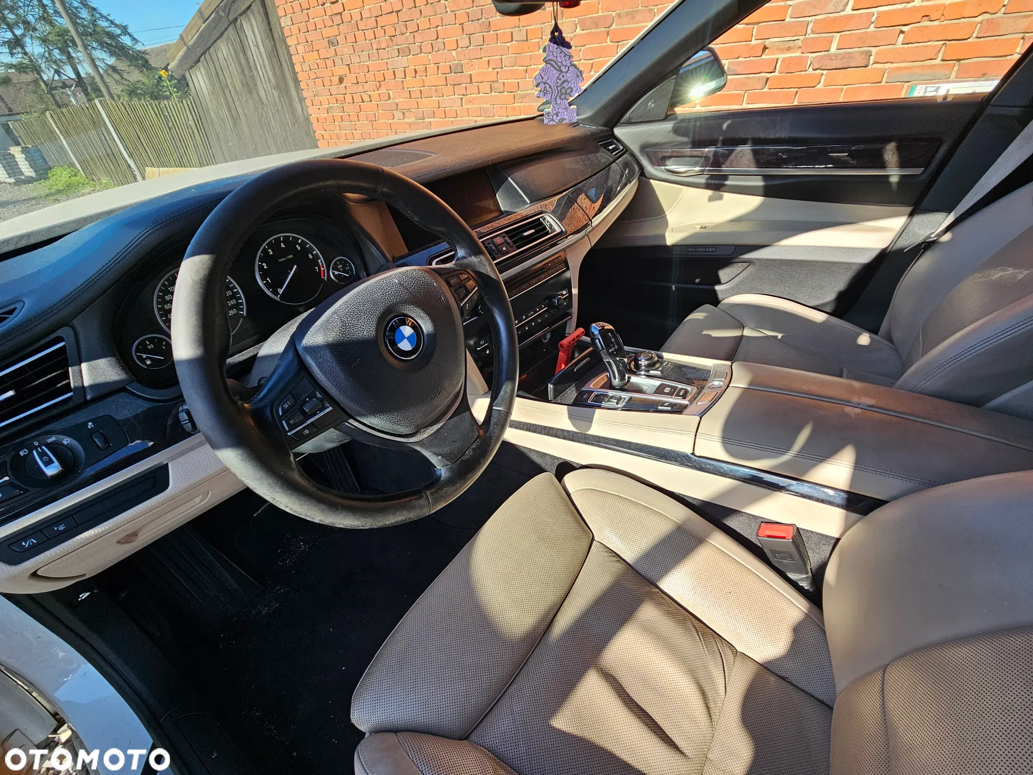 BMW Seria 7 750Li - 40