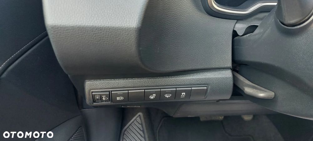 Suzuki Swace 1.8 Hybrid Premium Plus CVT - 8