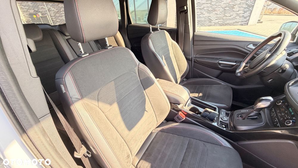 Ford Kuga 2.0 EcoBoost 4x4 ST-Line - 31