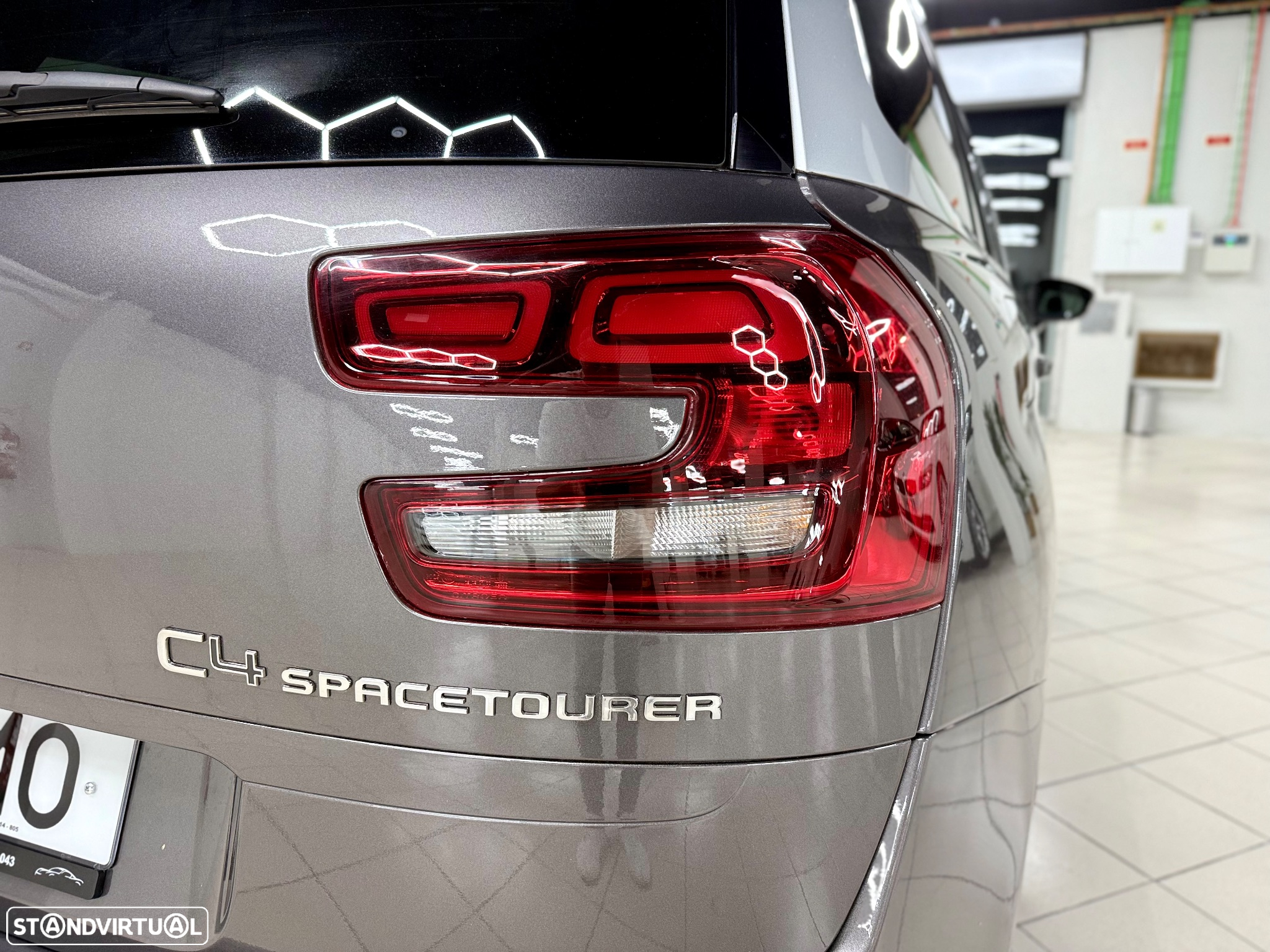 Citroën Grand C4 Spacetourer 2.0 BlueHDi Shine EAT8 - 10