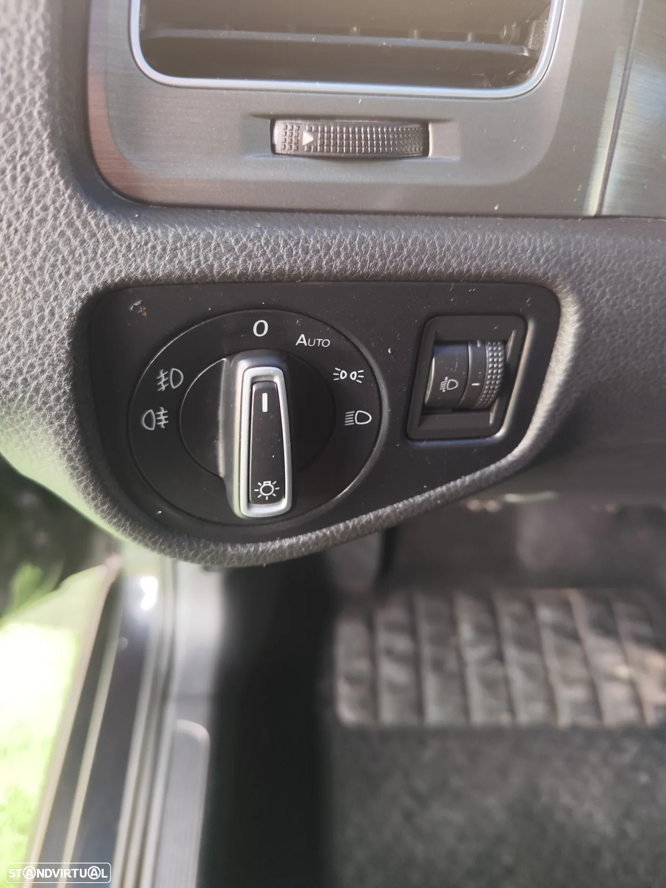 VW Golf 1.6 TDi Confortline - 19