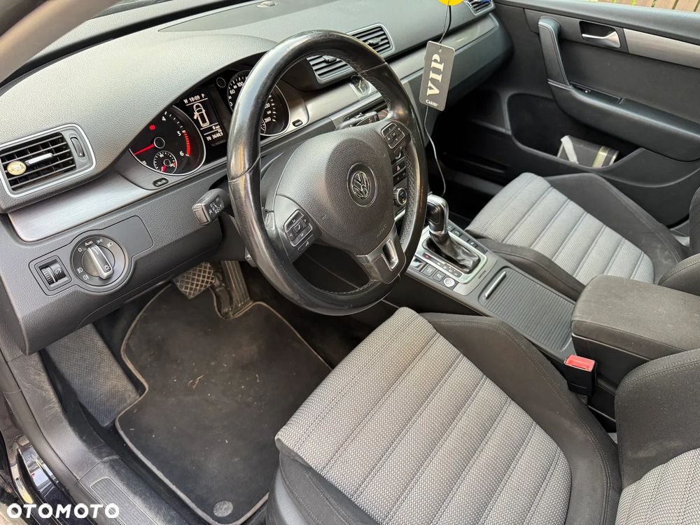 Volkswagen Passat 2.0 TDI 4Mot Highline DSG - 23