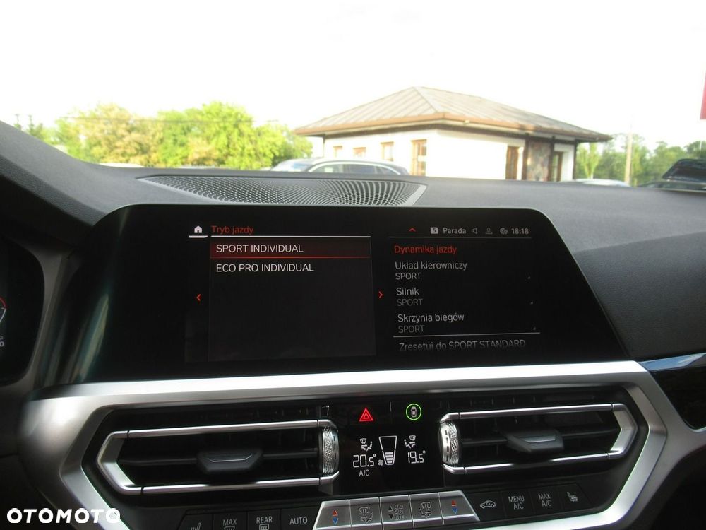 BMW Seria 3 318d MHEV Sport Line - 32