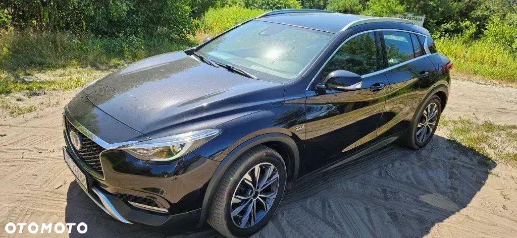 Infiniti QX30 2.2d Premium AWD 7DCT - 3