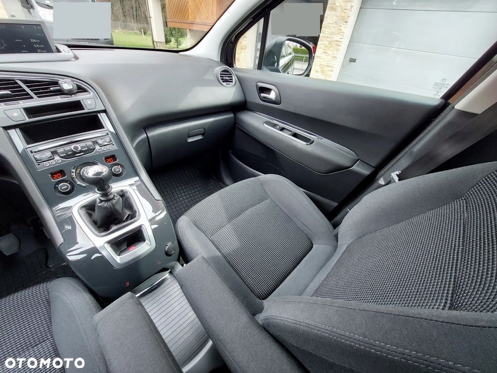 Peugeot 5008 HDI 115 Active - 6