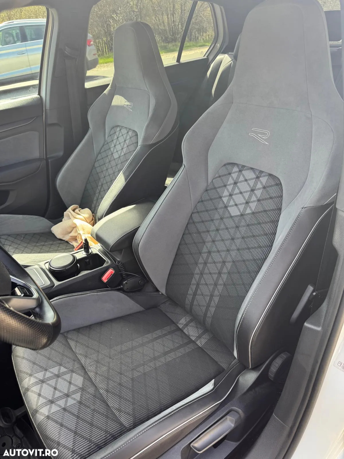 Volkswagen Golf Variant 1.5 eTSI MHEV 150CP DSG R-Line - 13