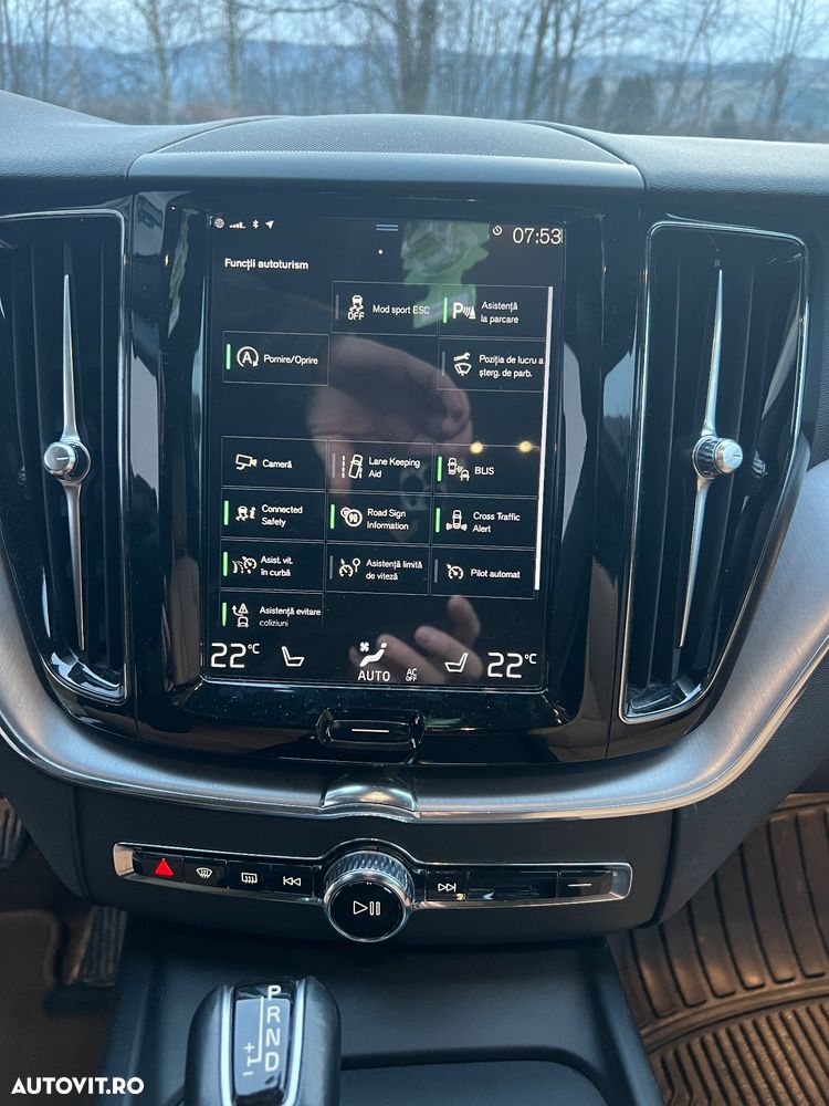 Volvo XC 60 D4 Geartronic Momentum Pro - 13