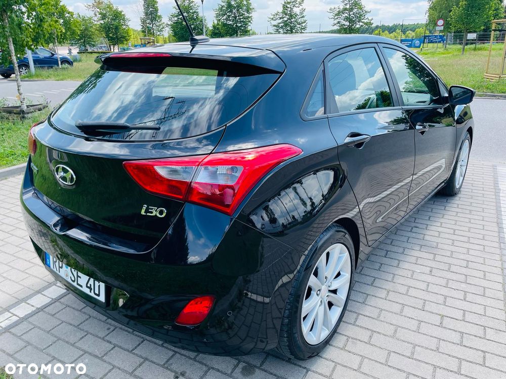 Hyundai i30 blue 1.4 Classic Navigation - 5