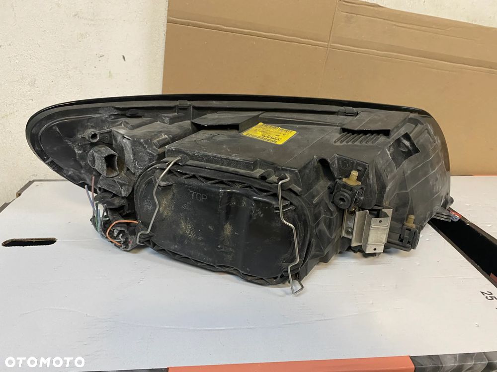 lampa volvo c30 zwykła lewa eu cała - 5