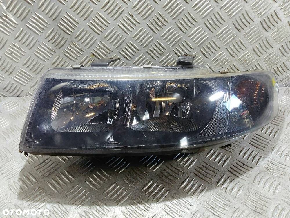 LAMPA LEWA PRZEDNIA SEAT TOLEDO 2 - 1