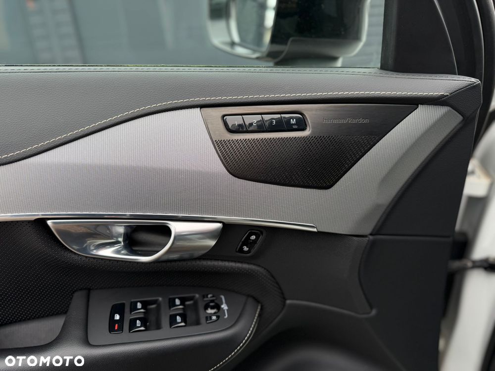 Volvo XC 90 T8 AWD Twin Engine Geartronic RDesign - 21