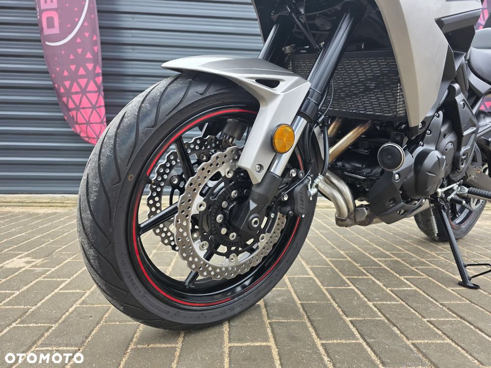 Kawasaki Versys 650 - 13