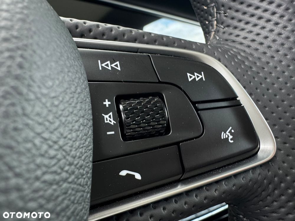 Hongqi HS5 2.0T AWD - 16