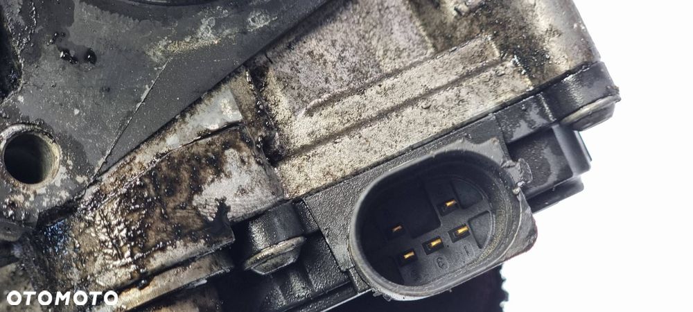 ZAWÓR EGR VOLKSWAGEN PASSAT B8 04L131501RV110 - 4