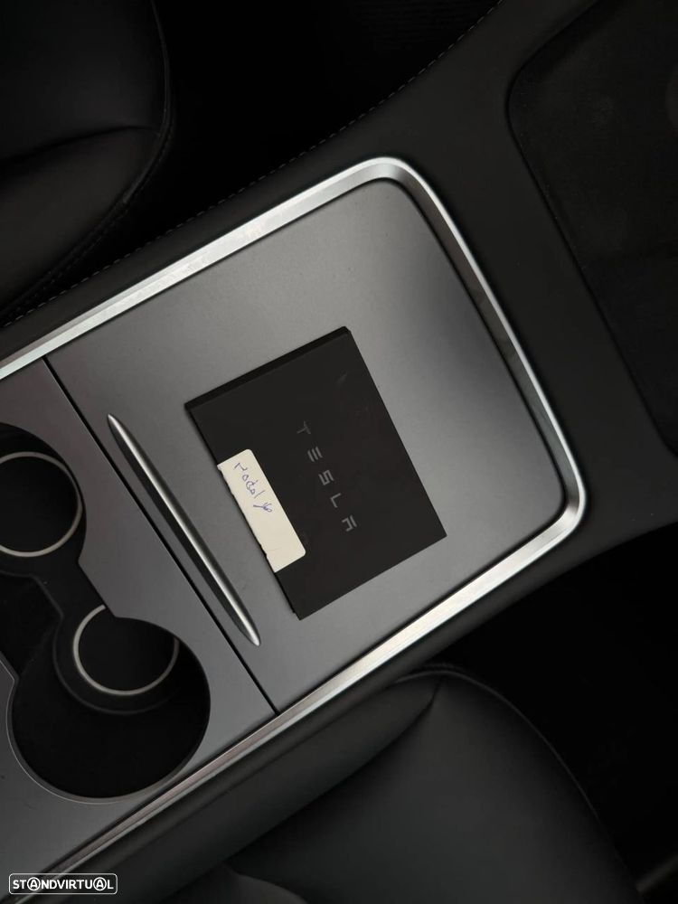 Tesla Model Y Long Range Tração Integral - 23
