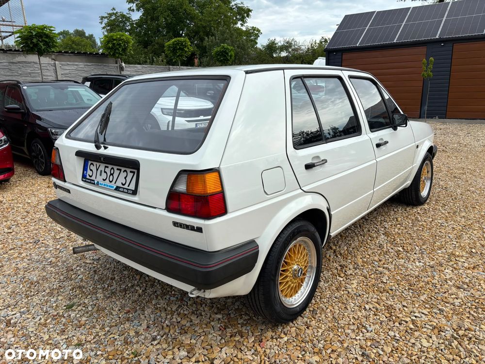 Volkswagen Golf 1.3 - 8