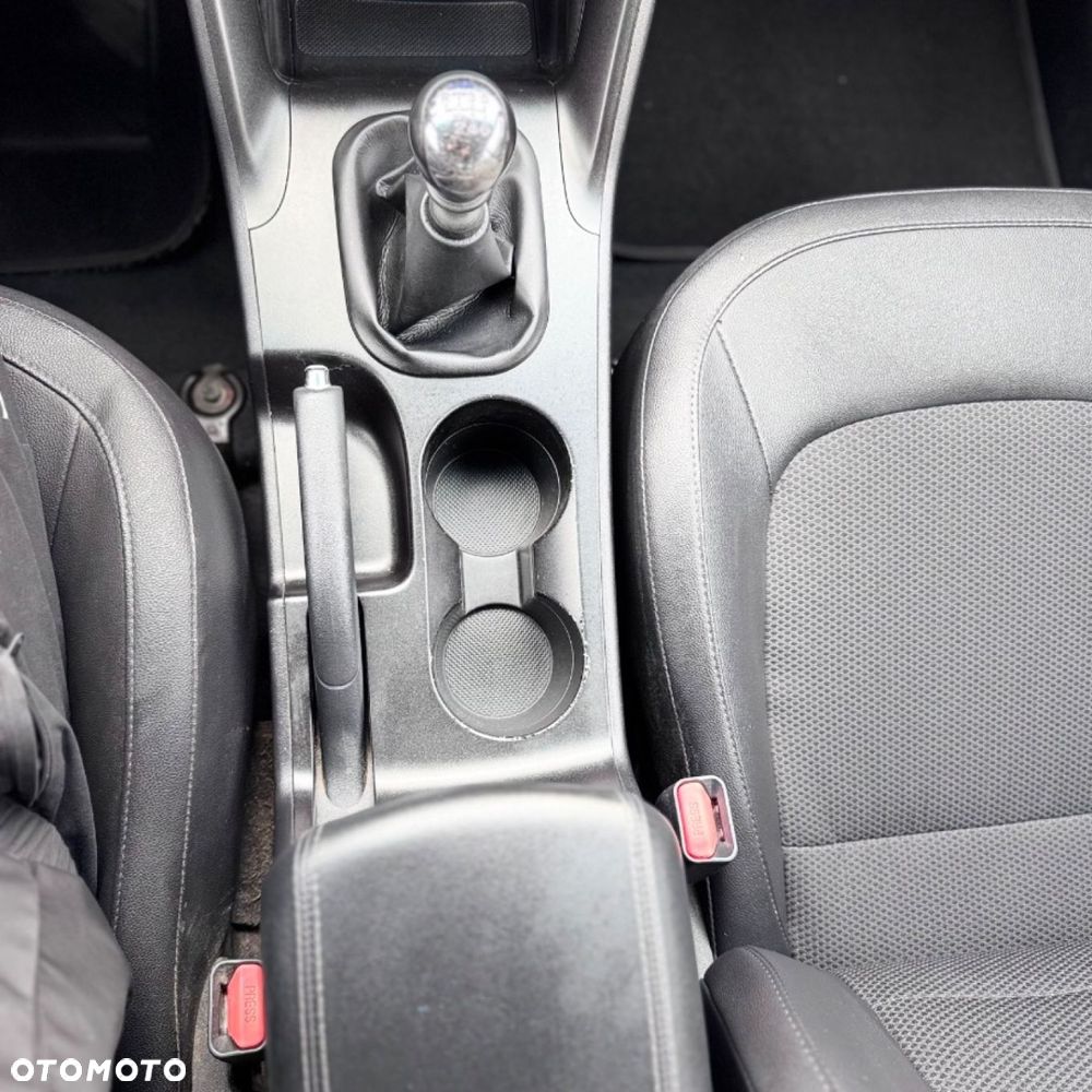 Hyundai ix35 blue 1.6 2WD Finale Gold - 36