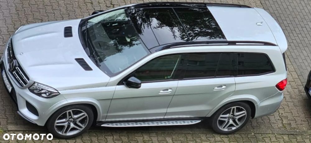 Mercedes-Benz GLS - 1