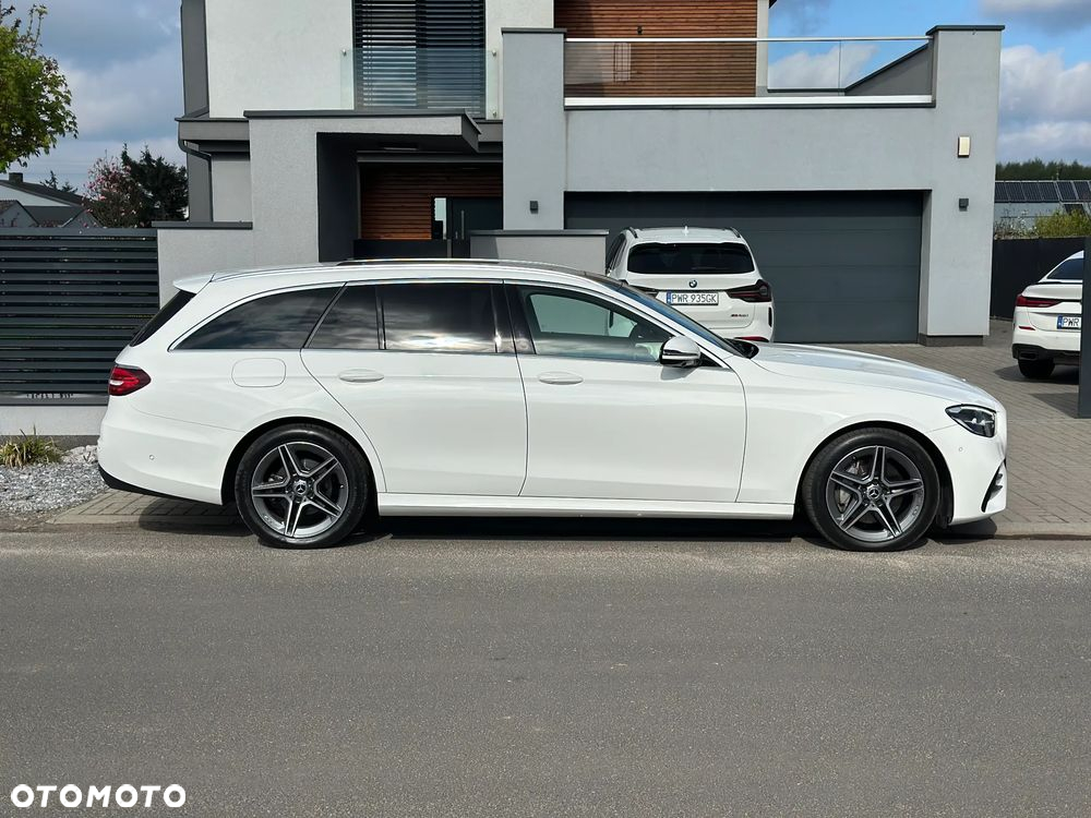 Mercedes-Benz Klasa E 300 d 4Matic T 9G-TRONIC AMG Line - 7