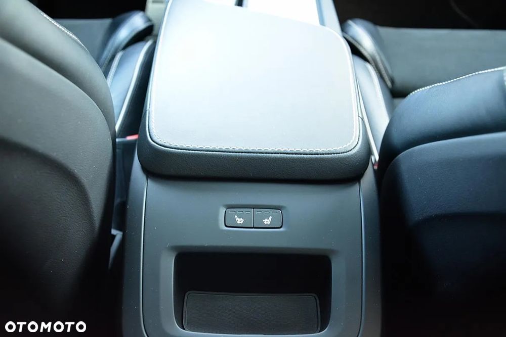 Volvo XC 90 B5 D AWD Geartronic RDesign - 36