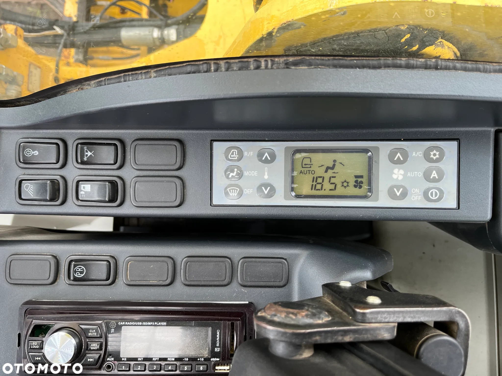 New Holland - 30