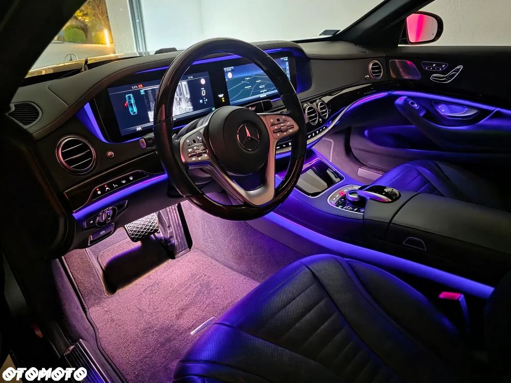 Mercedes-Benz Klasa S 560 4-Matic L 9G-TRONIC - 36