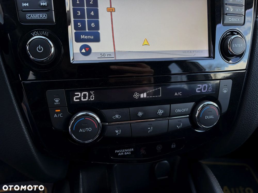 Nissan Qashqai 1.2 DIG-T N-Connecta EU6 - 30