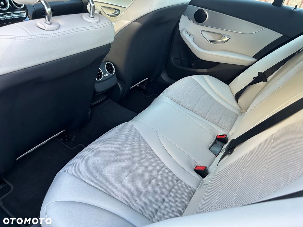 Mercedes-Benz Klasa C 180 7G-TRONIC - 11