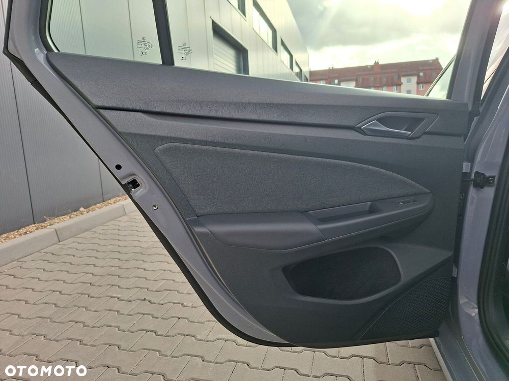 Volkswagen Golf - 12