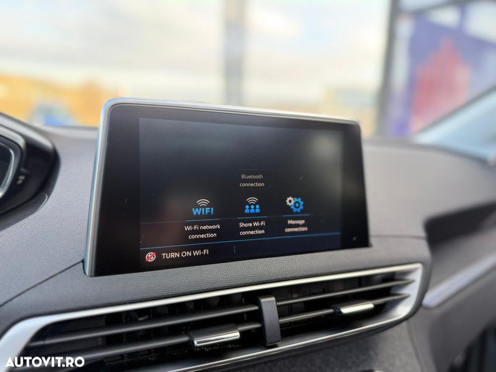 Peugeot 3008 PureTech 130 Stop & Start GPF Allure Pack - 23