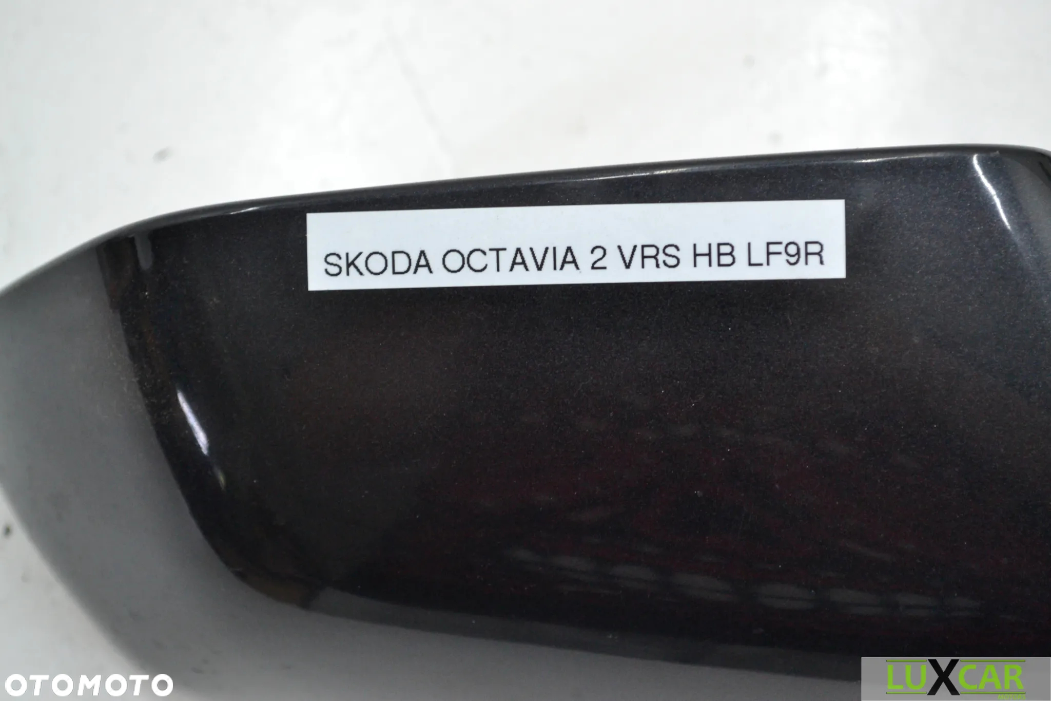 SKODA OCTAVIA II 2 VRS LUSTERKO PRAWE CZARNE LF9R GORLICE - 3