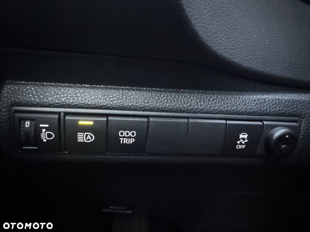 Toyota Corolla 1.8 Hybrid Executive - 26