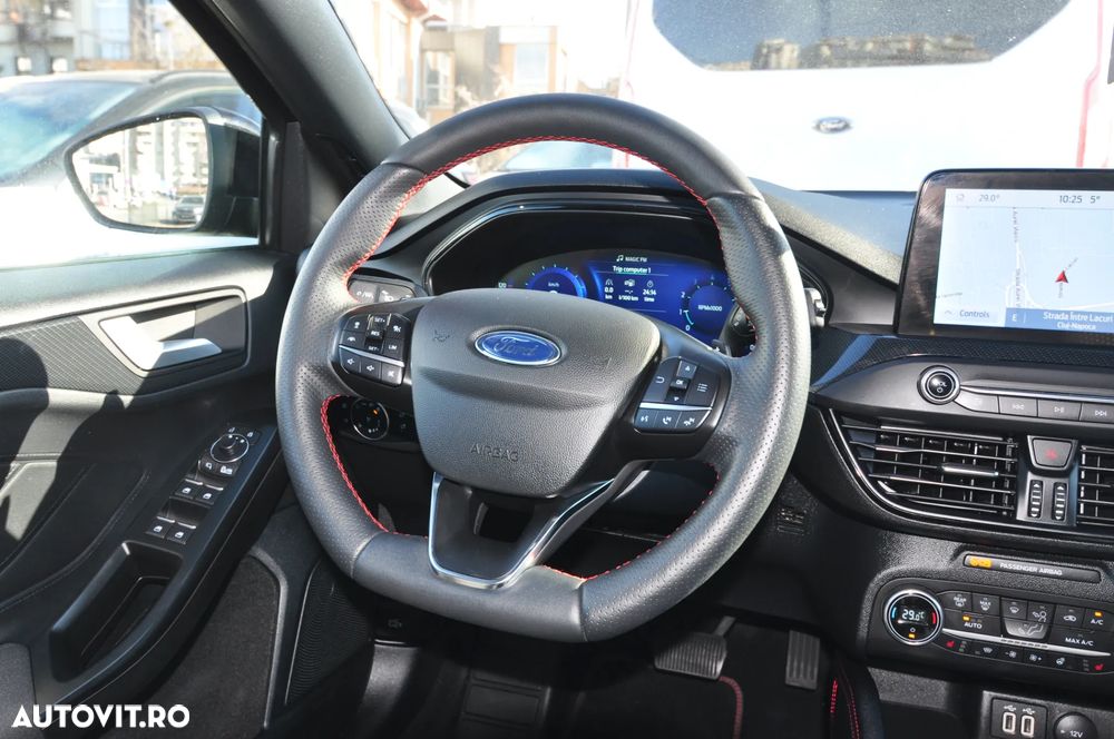 Ford Focus 1.5 EcoBoost ST Line Business - 15