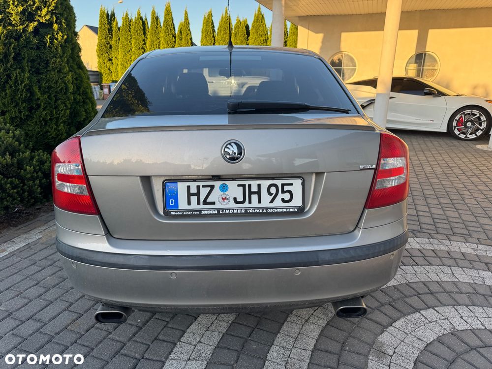 Skoda Octavia 1.8 TSI Team Edition - 5