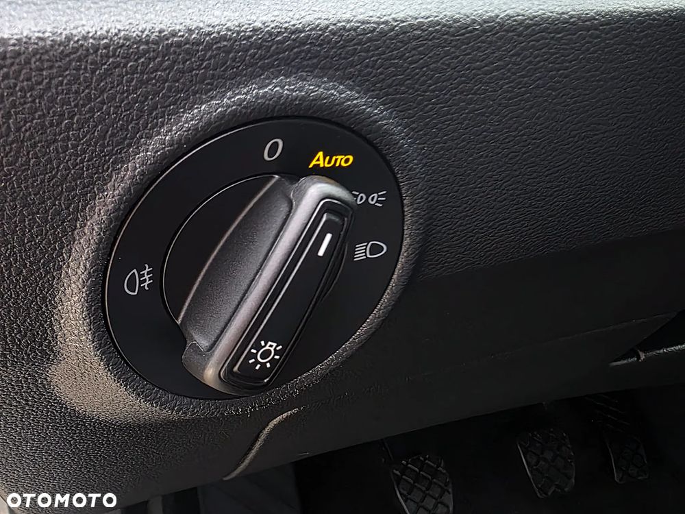 Volkswagen T-Roc 1.0 TSI OPF Style - 24