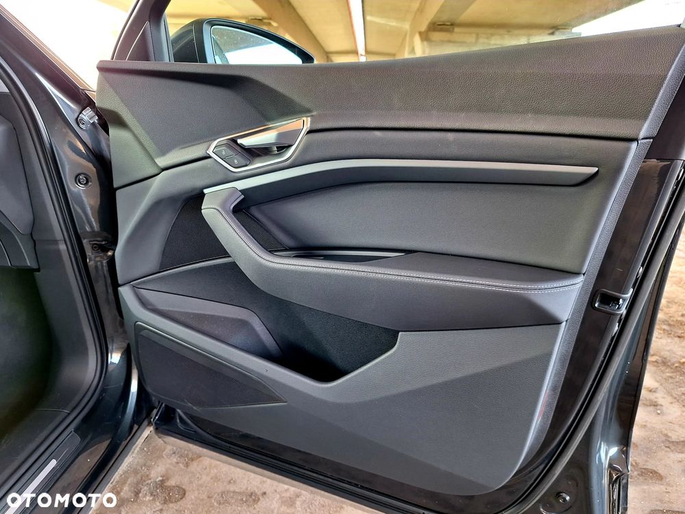 Audi e-tron 55 Quattro Advanced - 28